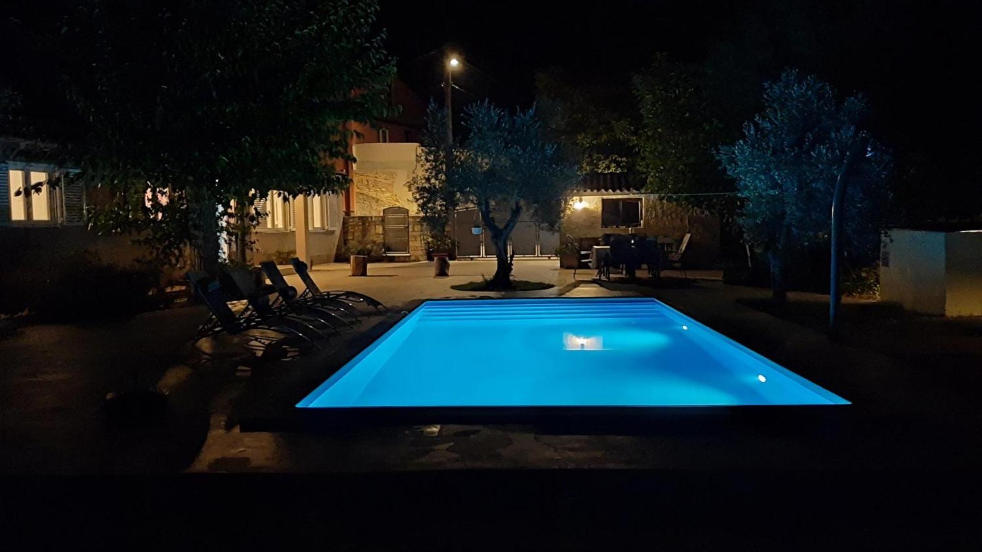 Ferienhaus Aqua Mit Pool Jadreški Buitenkant foto